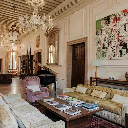 Palazzo Lena Piano Nobile