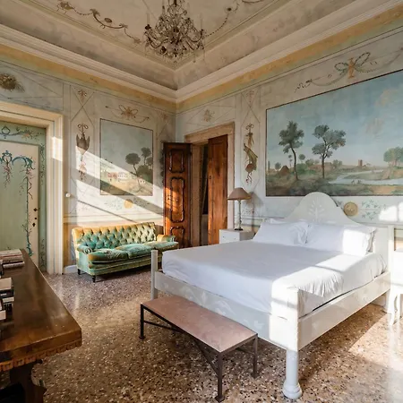 Palazzo Lena Piano Nobile شقة البندقية