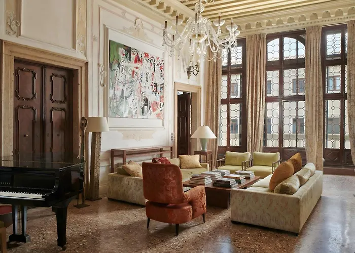 Palazzo Lena Piano Nobile * Βενετία