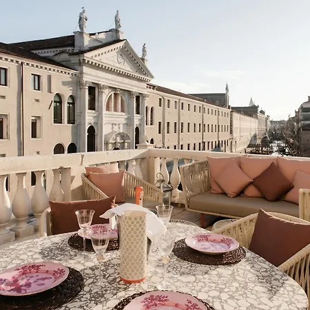 アパート Palazzo Lena Piano Nobile ヴェネツィア