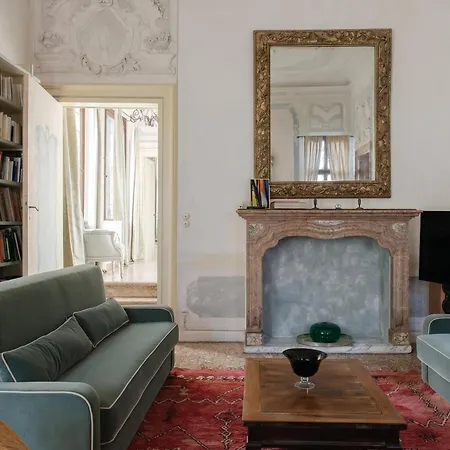 アパート Palazzo Lena Piano Nobile ヴェネツィア