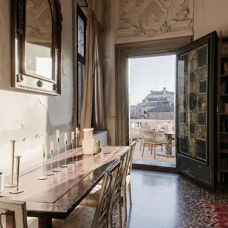 アパート Palazzo Lena Piano Nobile *